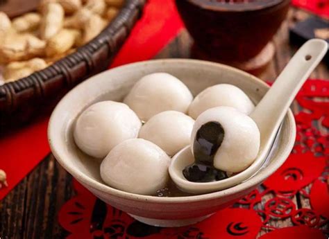 元旦吃汤圆还是吃饺子?元旦的食俗介绍
