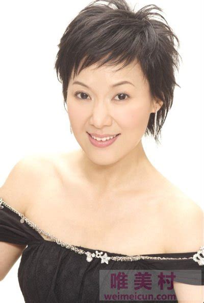 周艳泓老公是谁呢 被传插足毕福剑婚姻当小三