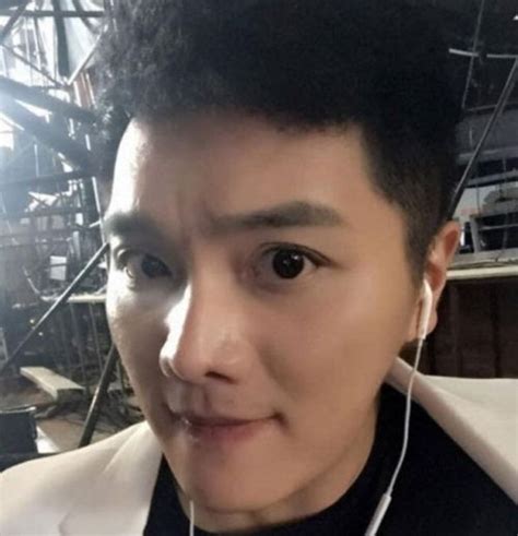 一站到底张泽是谁为什么走红 一站到底张泽个人资料微博私房照
