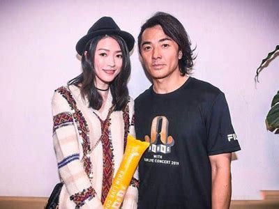 连诗雅喜爱夜蒲剧照 四年更换十九个男友